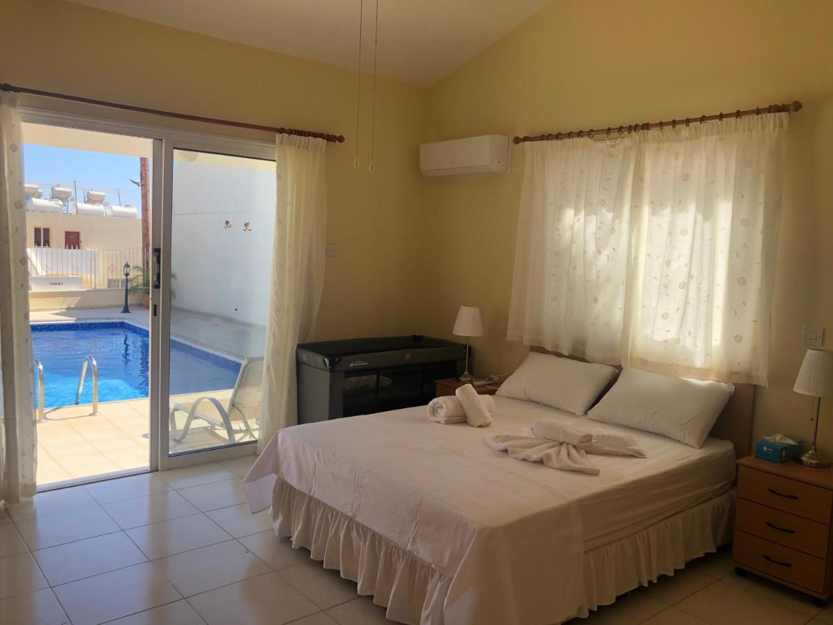 Peyia Palm Villa Paphos Eksteriør bilde