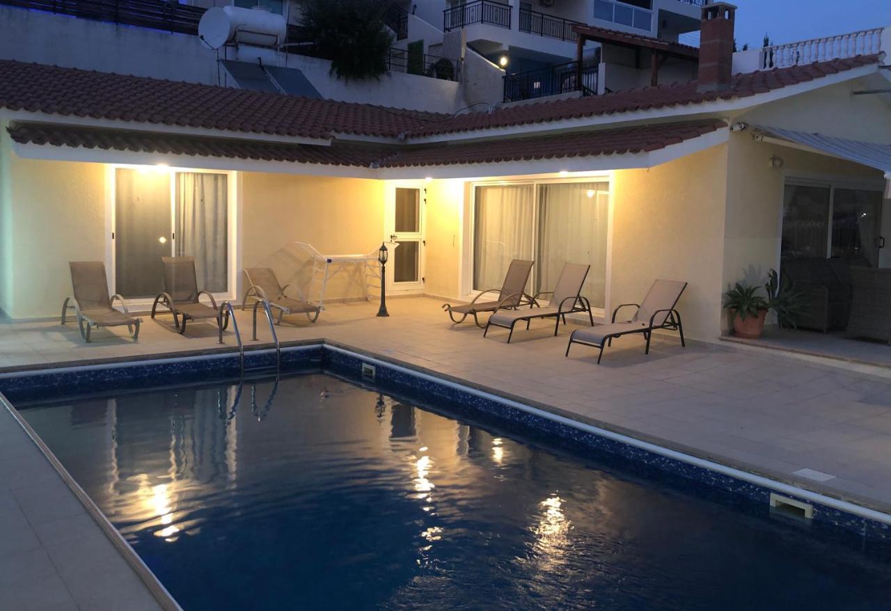 Peyia Palm Villa Paphos Eksteriør bilde